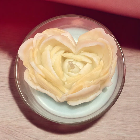 Bougie Parfumée Fleur de Cœur – Élégance & Douceur